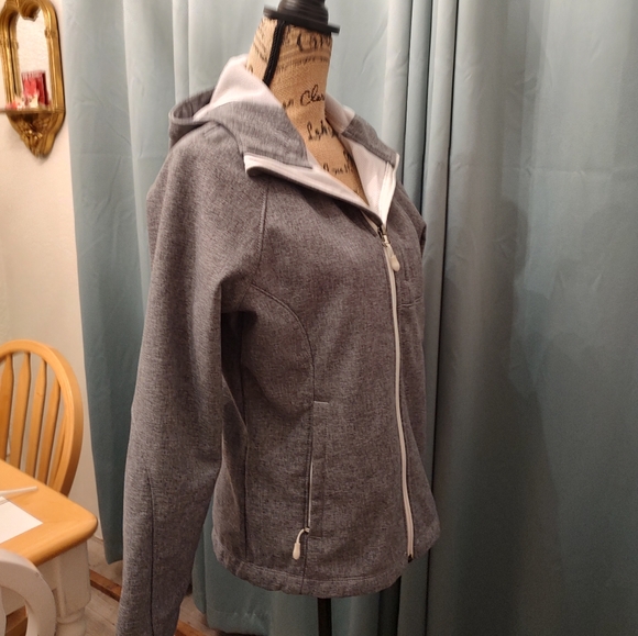 Hooded jacket, like New condition - Picture 6 of 9